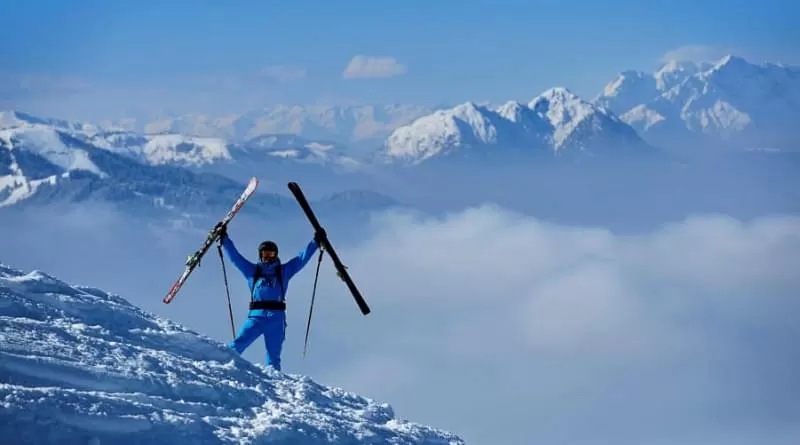 Schneespass-mit-Halbpension-KitzSkiCard-oder-SuperSkicard-2024-25